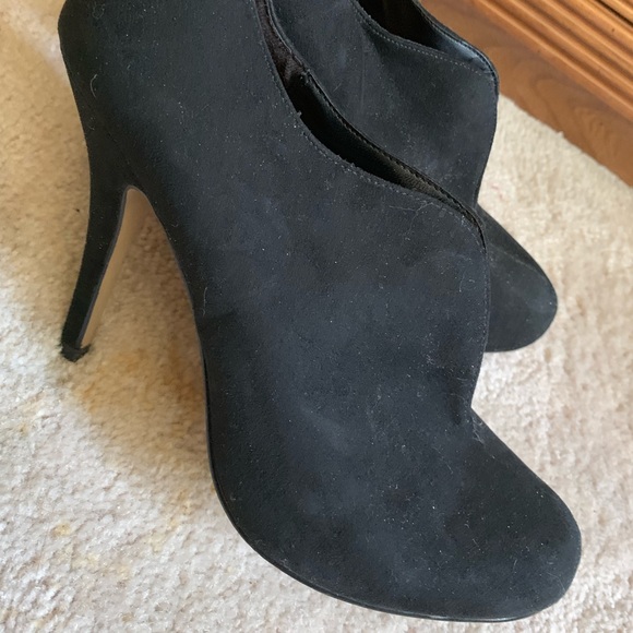 Apt. 9 Shoes - Black suede ankle boots